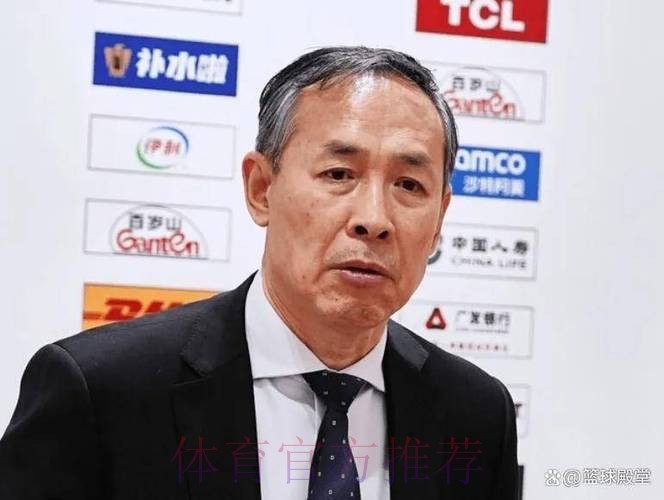 北京110-118深圳1喜3忧！曾凡博+许利民遭质疑，欠缺关键球员！